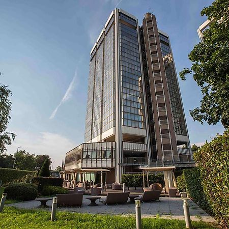 Best Western Plus The Hub Hotel Milan Luaran gambar