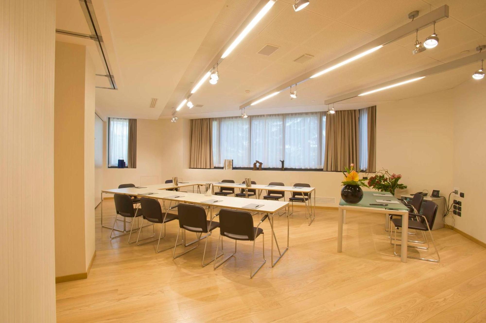 Best Western Plus The Hub Hotel Milan Luaran gambar