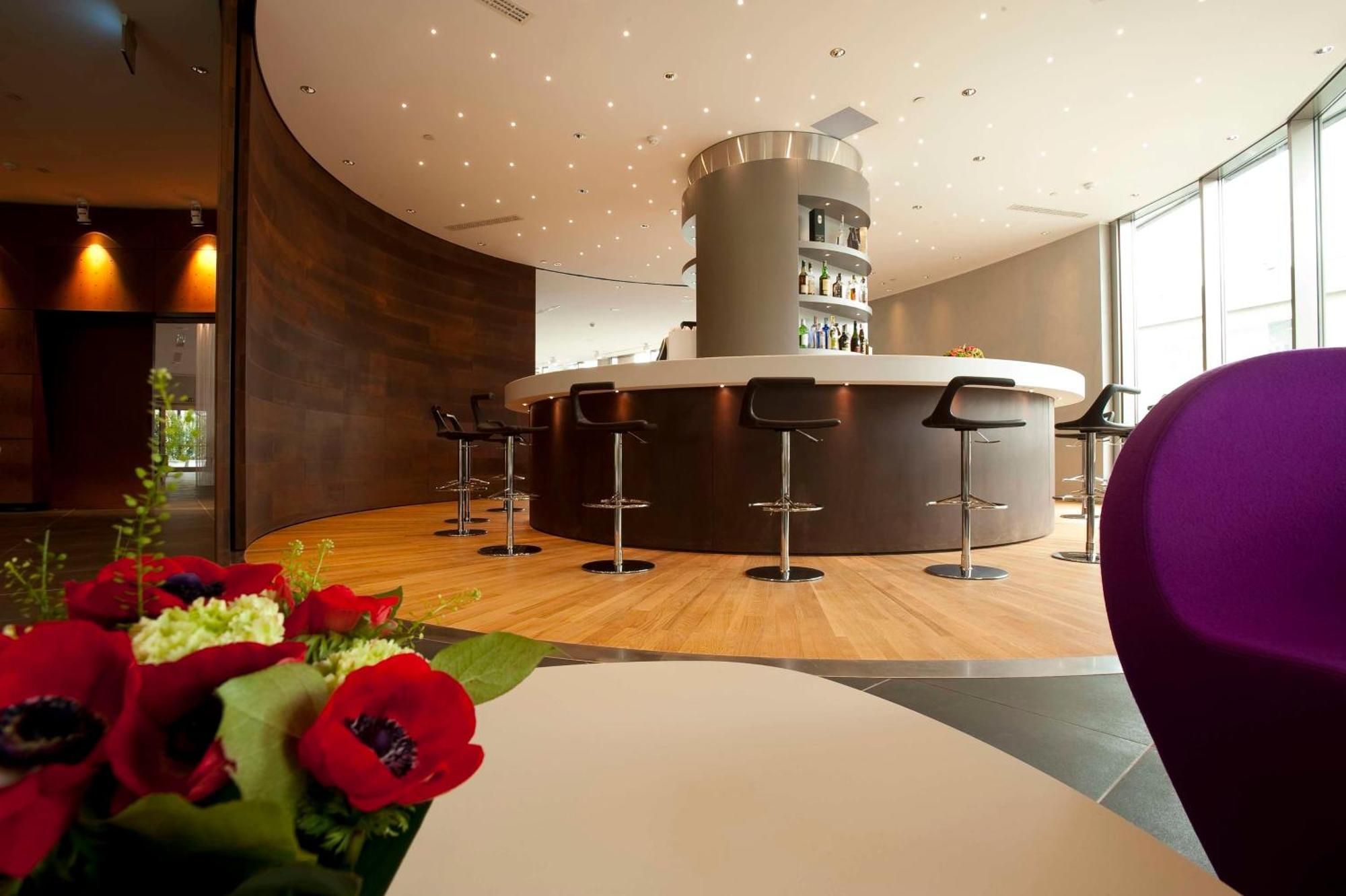 Best Western Plus The Hub Hotel Milan Restoran gambar