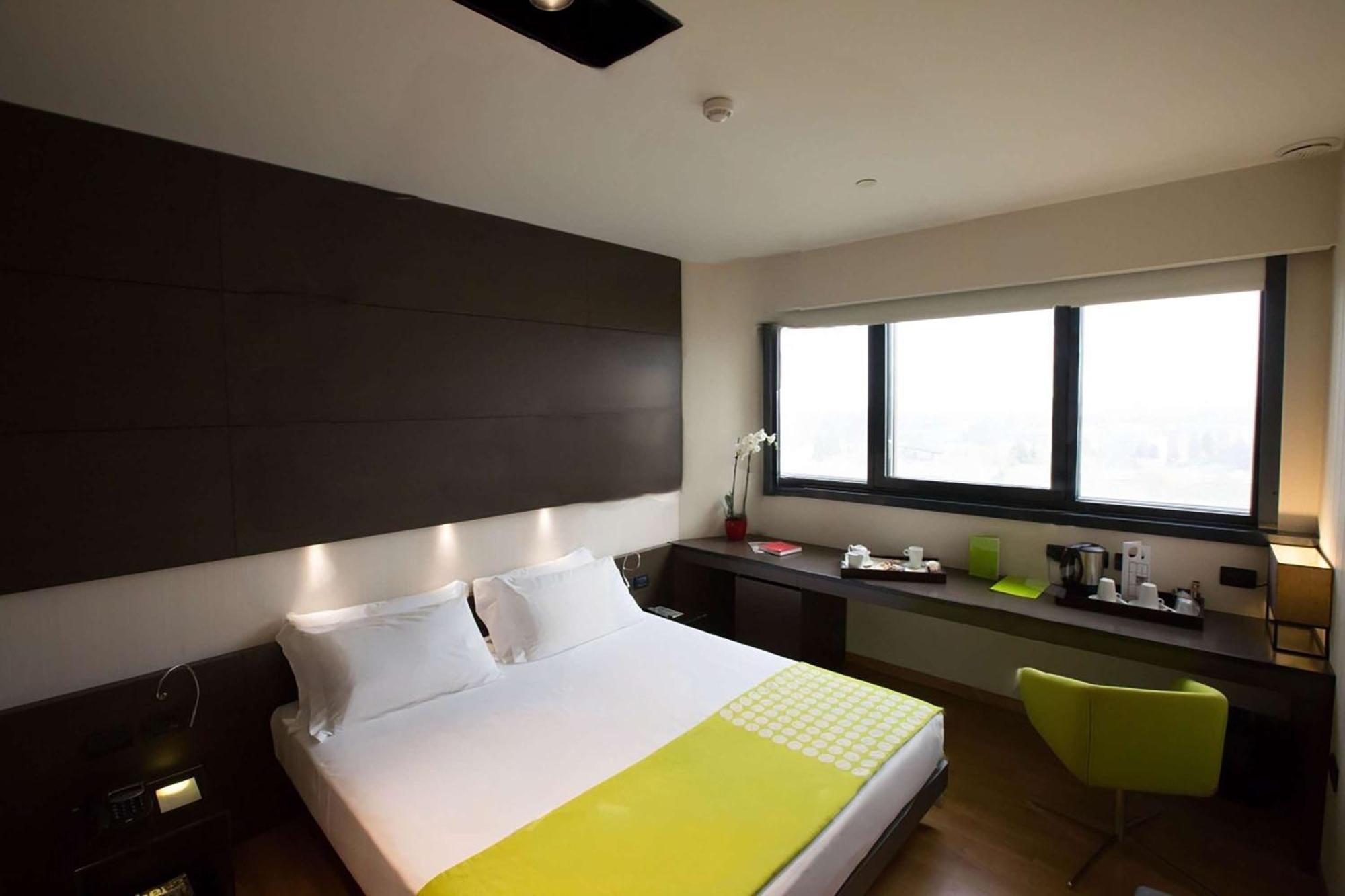 Best Western Plus The Hub Hotel Milan Luaran gambar