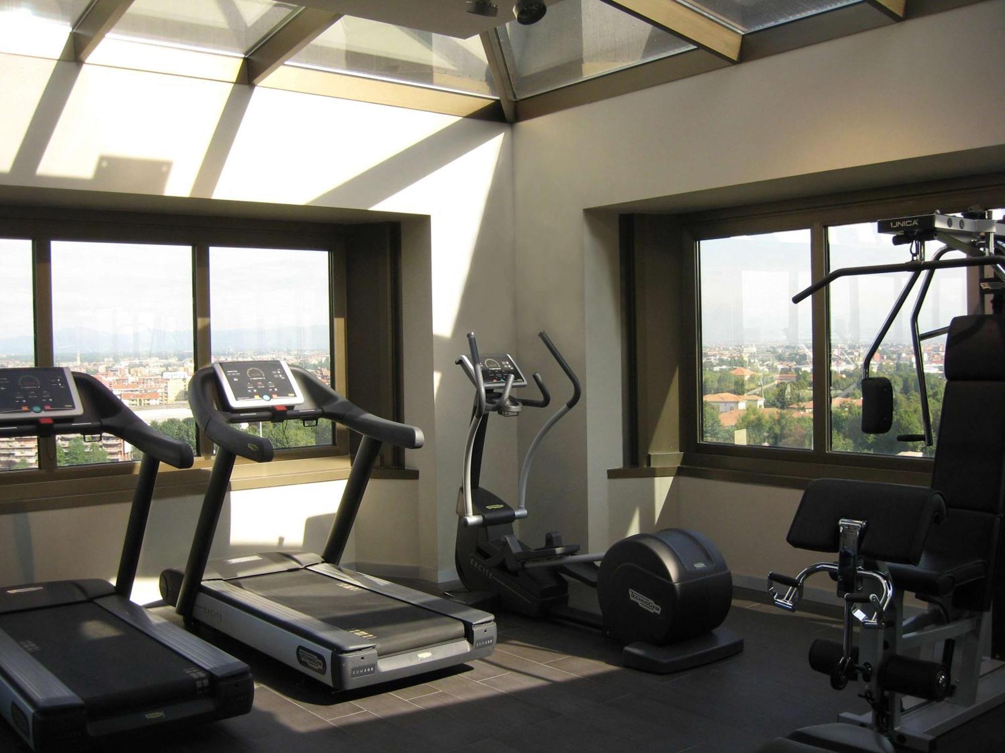 Best Western Plus The Hub Hotel Milan Luaran gambar