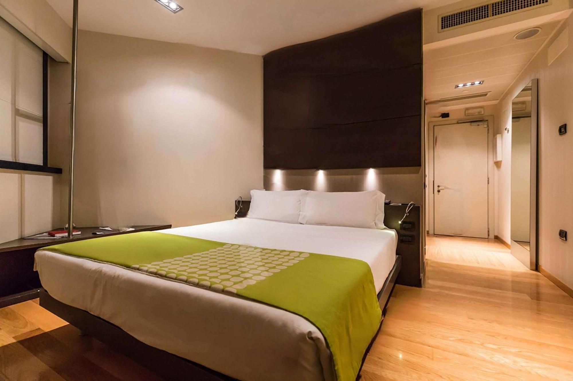 Best Western Plus The Hub Hotel Milan Luaran gambar