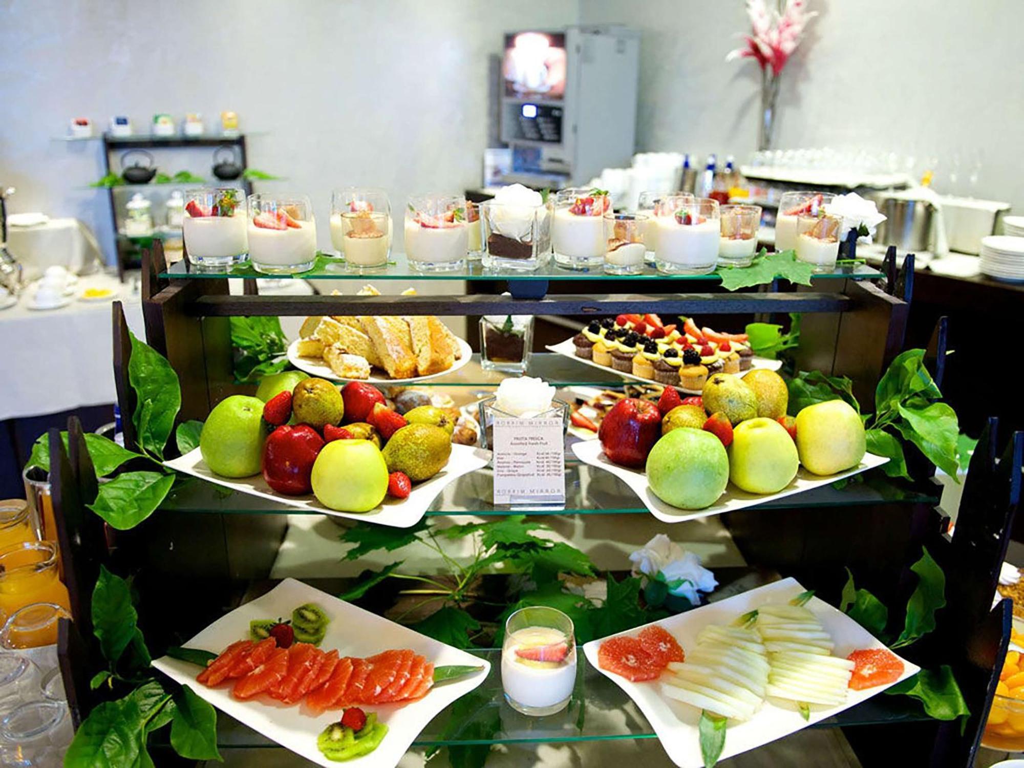Best Western Plus The Hub Hotel Milan Luaran gambar