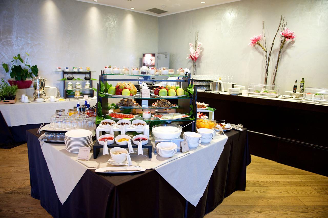 Best Western Plus The Hub Hotel Milan Luaran gambar